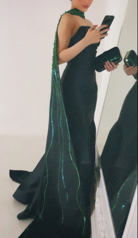 Robe de soirée bustier en satin noir, modèle Y8174