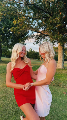 Precioso vestido rojo sin tirantes para fiesta de bienvenida. Vestido rojo de cóctel Y4180