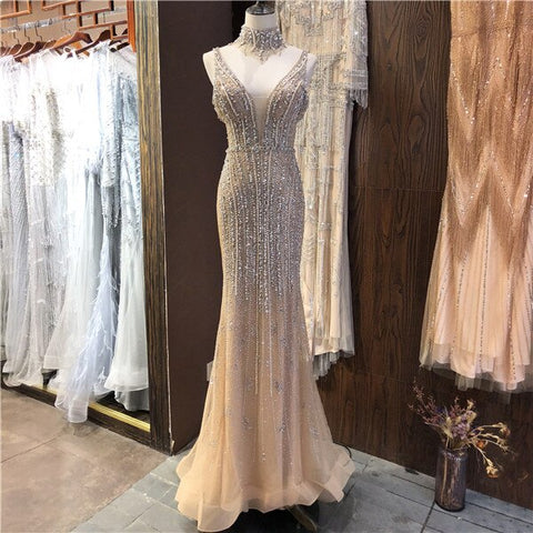 Dubai Champagne Pearls Diamond Formal Gowns Design 2025 V-Neck Sleeveless Sexy Evening Dresses LA70055