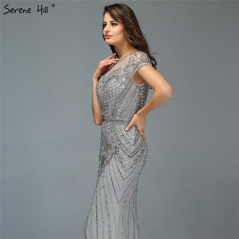 Dubai Grey Mermaid O-Neck Design Evening Dresses Beading Diamond Luxury Cap Sleeve Formal Dress 2025 LA70152
