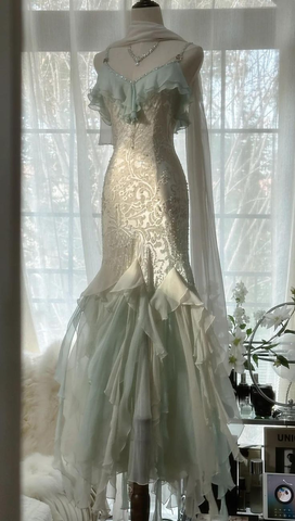 Robe de soirée sirène vert menthe élégante à fines bretelles en mousseline et perles, modèle Y8546