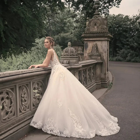 Elegant Wedding Dresses For Woman Popular Summer A-line V-Neck Sleeveless Appliques Open Back Vestidos De Novia