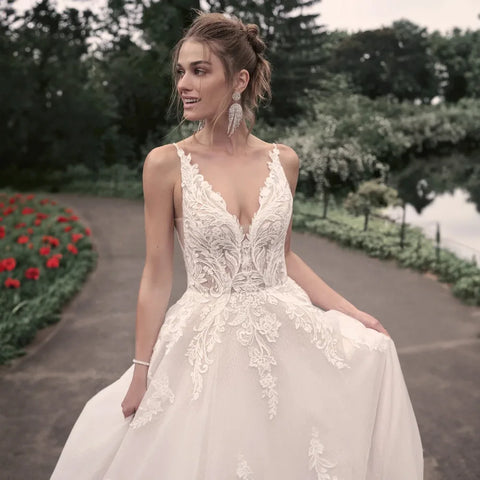 Elegant Wedding Dresses For Woman Popular Summer A-line V-Neck Sleeveless Appliques Open Back Vestidos De Novia