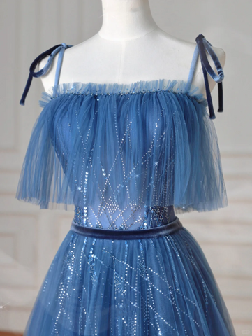 Vestido de fiesta azul con tirantes finos, tul y lentejuelas, corte en A, modelo Y8634