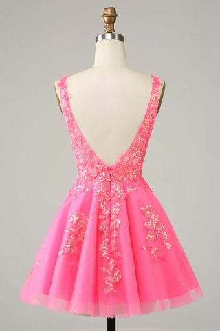 Robe de bal courte fuchsia à sequins, col en V et dos nu Y4093