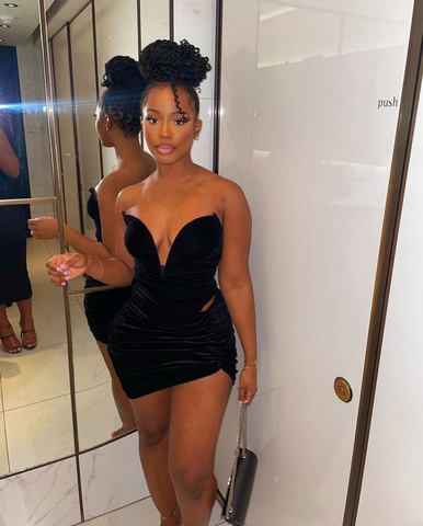 Robe de cocktail noire mini sexy à décolleté plongeant Y2219