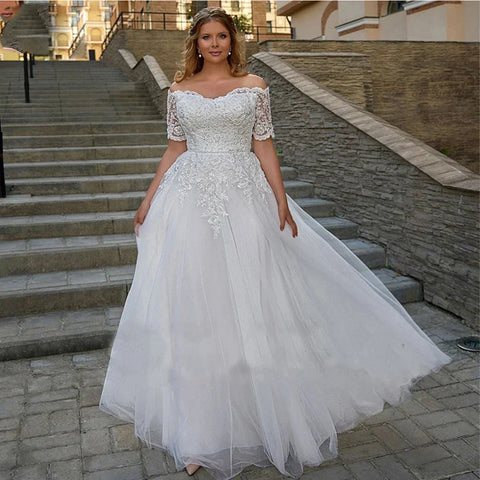 Gorgeous Boho Off Shoulder Wedding Dresses Plus Size Women Lace Applique Short Sleeves Tulle Beautiful Fascinating Bride Gowns