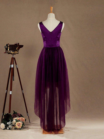 Robe de demoiselle d'honneur en tulle et satin assortis, col en V, ourlet asymétrique 