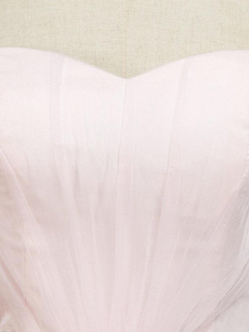 Vestido de dama de honor de tul con corte A, largo hasta el suelo, sin tirantes y con cinturón 