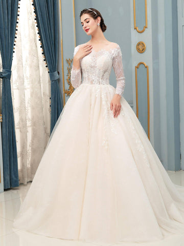 Robe de mariée longue sans manches en tulle et dentelle avec appliques 