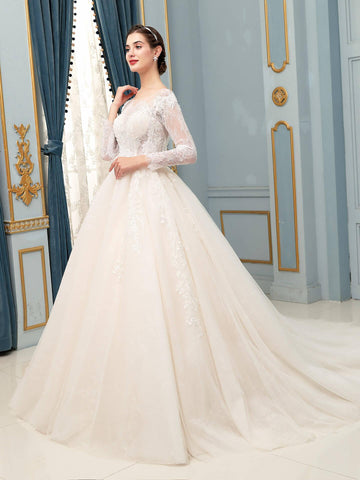Robe de mariée longue sans manches en tulle et dentelle avec appliques 