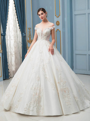 Robe de mariée de style bal, en dentelle, avec appliques et perles, luxueuse, épaules dénudées, longueur au sol, longue traîne 