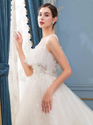 Robe de mariée trapèze en tulle et perles, sans manches, longueur au sol, avec longue traîne 