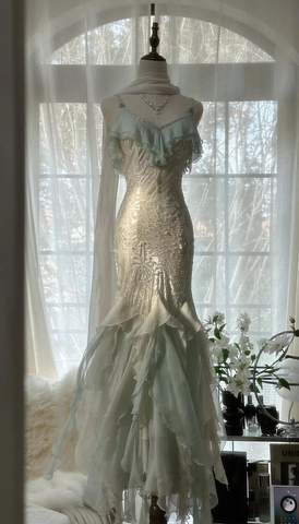 Robe de soirée sirène vert menthe élégante à fines bretelles en mousseline et perles, modèle Y8546