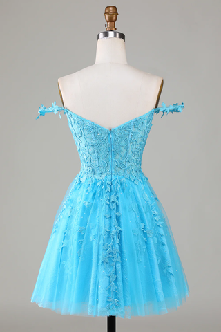 Lindo vestido corto gris de tirantes finos con apliques, corte en A, ideal para fiestas de bienvenida (Y2397)