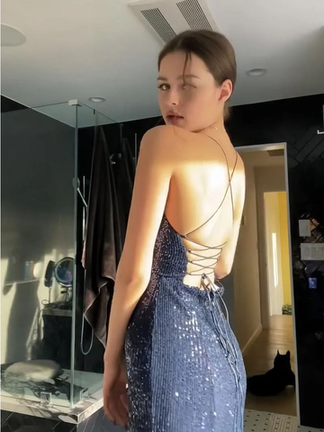 Vestido largo de noche azul marino sexy con escote en V y abertura, modelo Y7798