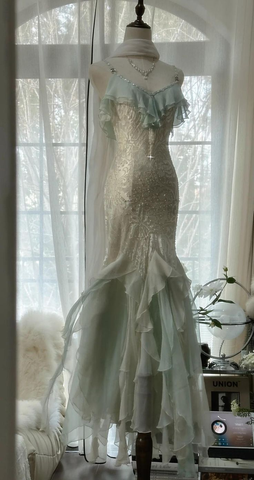 Robe de soirée sirène vert menthe élégante à fines bretelles en mousseline et perles, modèle Y8546