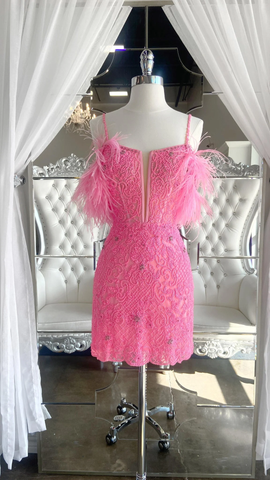 Encantador vestido corto rosa con tirantes finos y cuentas para baile de bienvenida Y2866