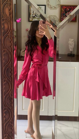 Elegante vestido de fiesta de manga larga corte A, ideal para el baile de bienvenida (Y5678)