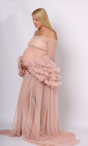 Long Tulle Maternity photos Photo shoot Dress with train