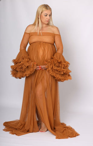 Long Tulle Maternity photos Photo shoot Dress with train