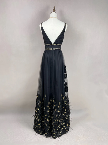 Robe de bal de soirée élégante en tulle noir, soie dorée et plumes, coupe trapèze, référence Y8652