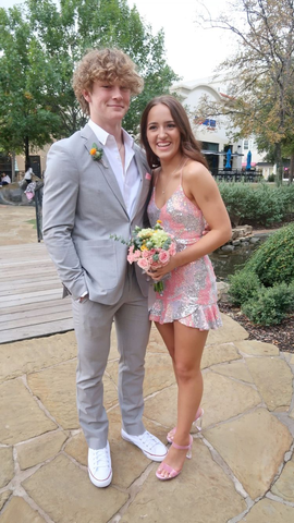 Robe de bal chic à sequins avec ourlet à volants Y2454