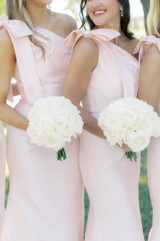 Mermaid One-Shoulder Bow Strap Black Bridesmaid Dress BD125