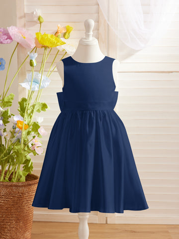 Elegant A-line Satin V-Back Bow Knee-length Flower Girl Dress