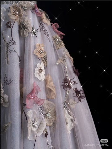 Vestido de baile largo de noche con escote en V, tul gris y estampado floral, modelo Y7953