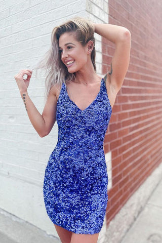 Vestidos cortos de fiesta con lentejuelas, escote en V y espalda descubierta.