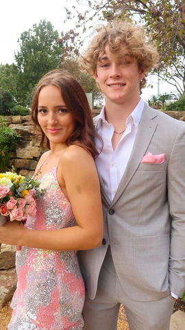 Robe de bal chic à sequins avec ourlet à volants Y2454