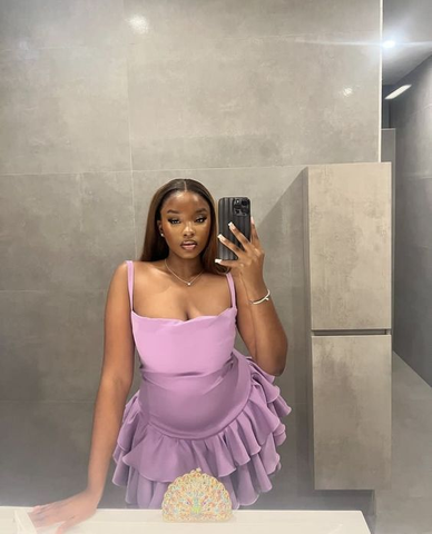 Precioso vestido de fiesta de bienvenida con tirantes finos y corte en A, modelo Y6174