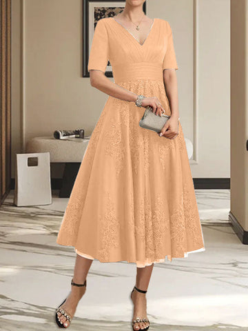 Vestido de tul y encaje para la madre de la novia, corte en A, escote en V, largo hasta la rodilla, con pliegues