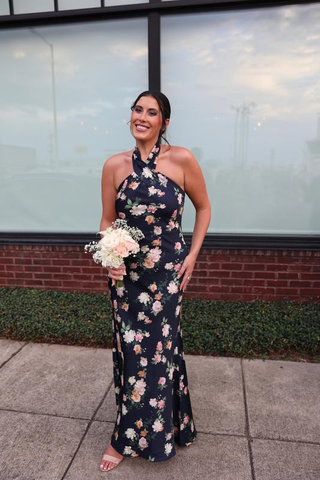 Robe de bal longue bleu marine imprimée en satin à col halter, modèle Y8453