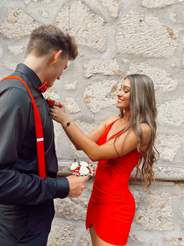Vestido rojo de fiesta sin mangas con cuello en V para baile de bienvenida Y2662