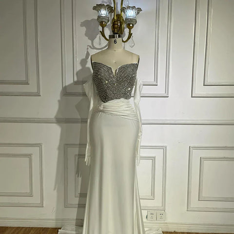 2025 Elegant White Arabic Strapless Evening Gown with Crystal Beaded Dress and Gloves for Formal Occasion LA72758