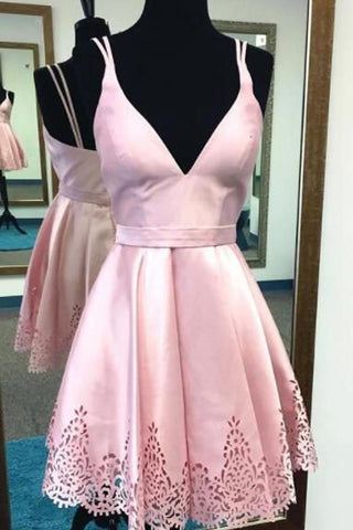 Robe de bal courte en satin rouge, coupe trapèze, décolleté en V profond, MH302