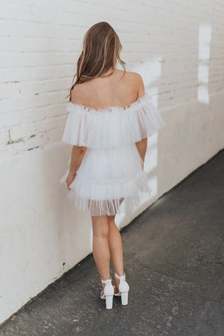 Robe courte courte en tulle blanc SYH6