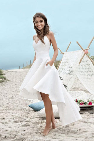 Robe de mariée simple blanche à bretelles spaghetti et décolleté en cœur, style plage, MW223