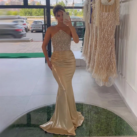 2025 Saudi Arabic Gold Elegant Strapless Evening Gown Crystal Beaded Dress for Formal Occasion LA72759