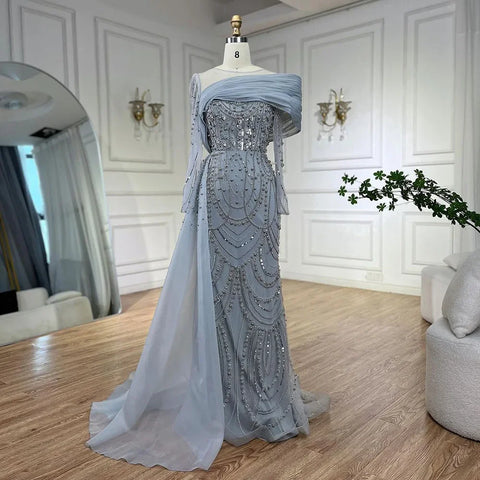 Vestido de noche color nude con cristales estilo sirena, sobrefalda y mangas largas LA72348