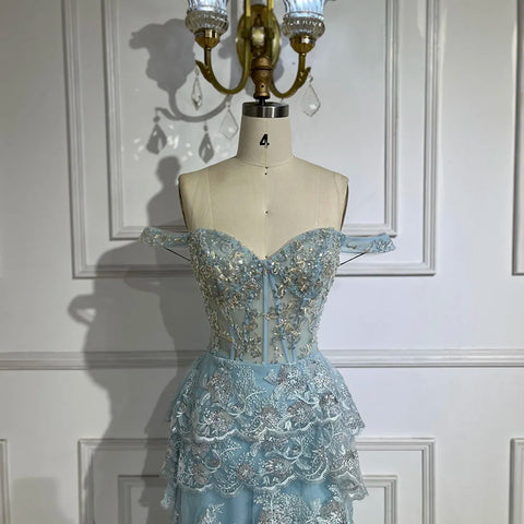 Vestido de noche árabe azul con tirantes finos, falda escalonada con cuentas y abertura frontal para mujer - Boda 2025 LA72593 