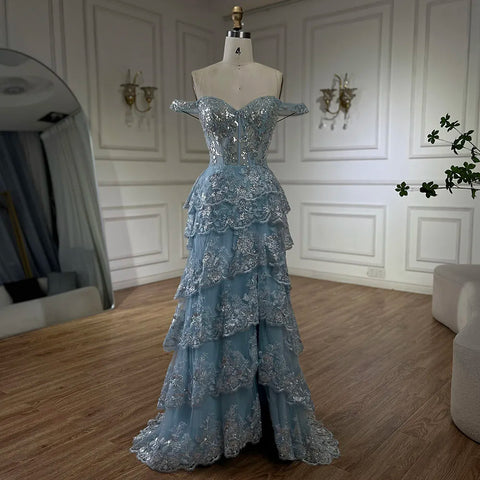 Vestido de noche árabe azul con tirantes finos, falda escalonada con cuentas y abertura frontal para mujer - Boda 2025 LA72593 