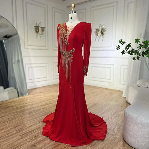 Vestidos de noche de lujo estilo sirena roja árabe con borlas y cuentas, estilo Dubai, colección 2025 para mujer, ideales para bodas y fiestas (LA72494) 