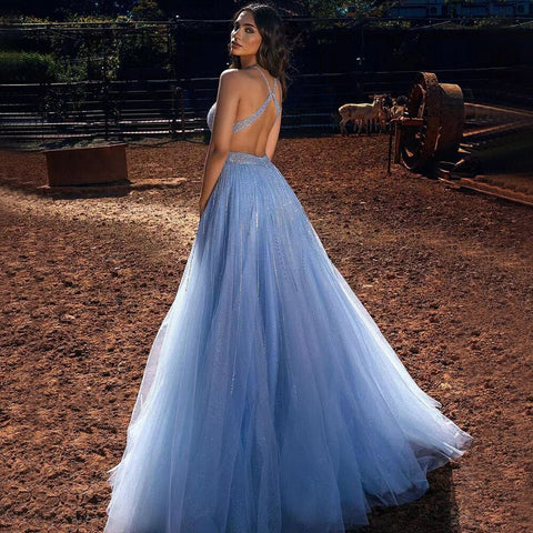 Vestido de graduación azul sexy de corte A con cuentas y cuello halter, estilo 2025, ideal para fiestas escolares y eventos de celebridades (LA71882) 