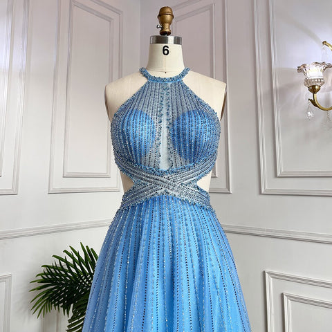 Vestido de graduación azul sexy de corte A con cuentas y cuello halter, estilo 2025, ideal para fiestas escolares y eventos de celebridades (LA71882) 