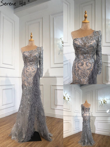 Robe de soirée sirène grise sexy à fente haute, asymétrique, avec perles et plumes, modèle LA70691, 2025 