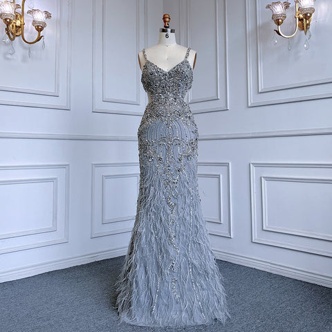Robe de soirée sirène grise sexy à bretelles spaghetti, luxueuse, avec perles et plumes, pour femme, modèle LA71774, 2025 