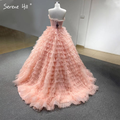 Vestidos de novia sexys color rosa carne 2025 con volantes, capas y cordones, HM67033B, hechos a medida 